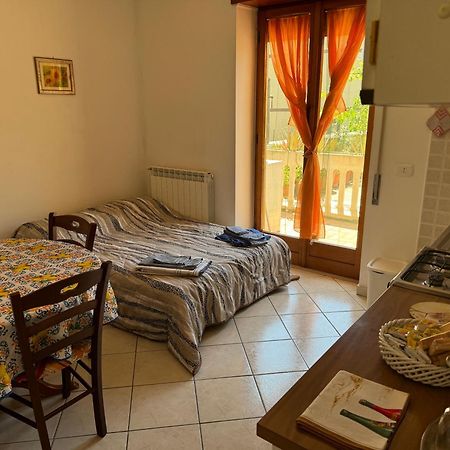 Apartamento La Dolce Rosy Mentana Exterior foto